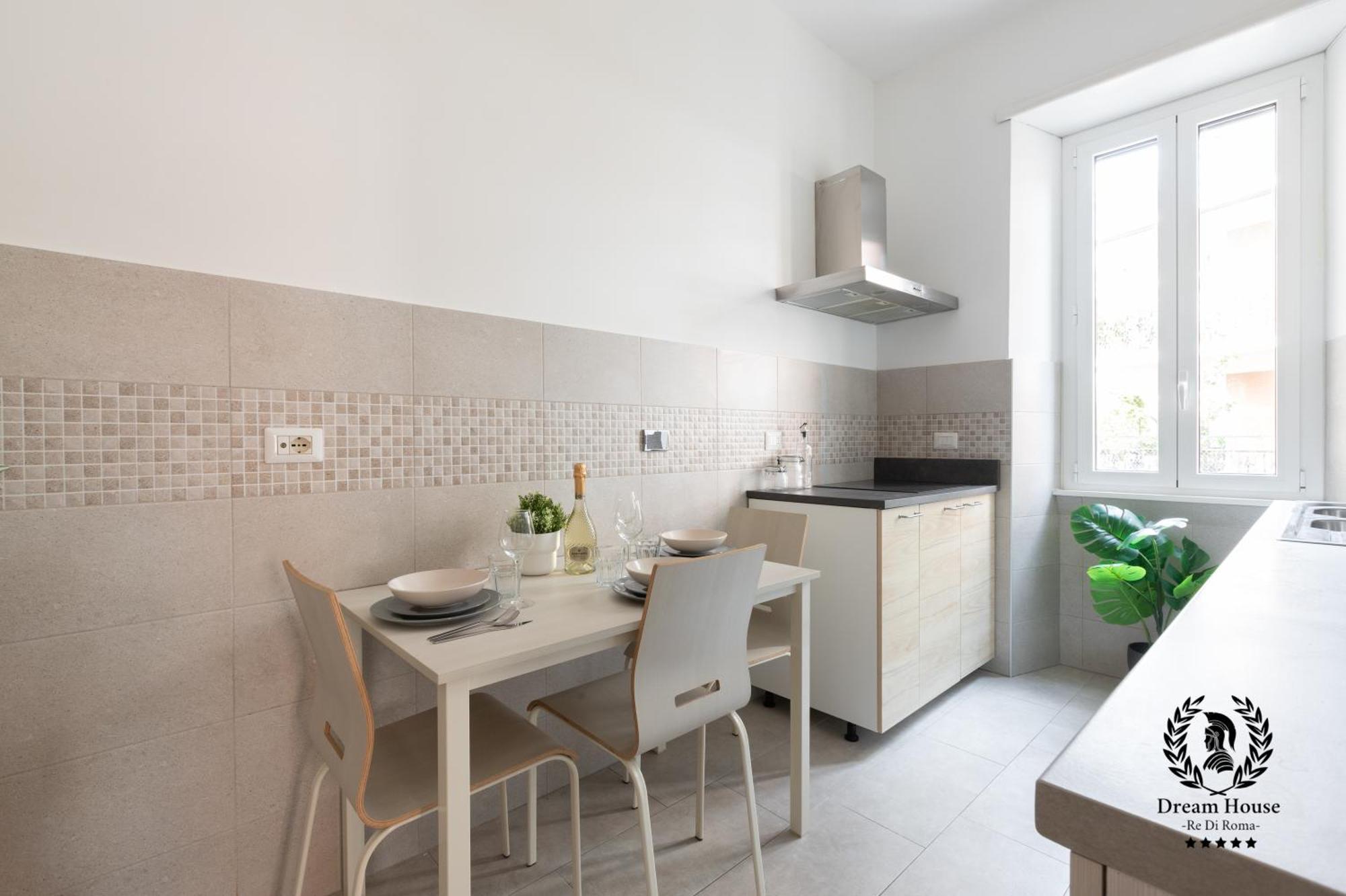 Dream House Re Di - 50mt To Metro Station, Position, 4pax, 2bdr Rome